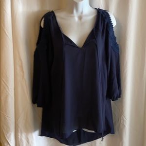 Nouvida Cold Shoulder Tunic